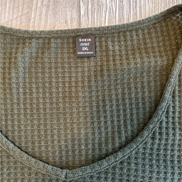SHEIN Curve Plus V-Neck Waffle Knit Peplum Top Army Green  SHEIN Tag 2XL =US 16W - Picture 5 of 11